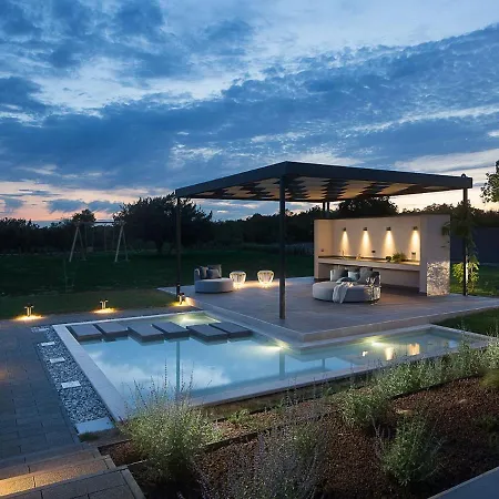 Villa Opulent Istria 4 Bedrooms Indoor Outdoor Pool Sauna