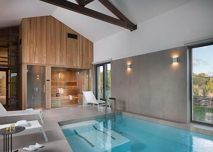 Opulent Istria 4 Bedrooms Indoor & Outdoor Pool